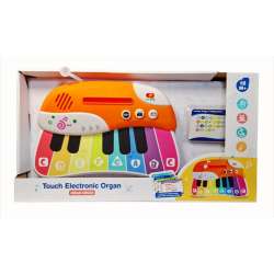 Pianino z kartami do grania