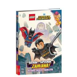 Książeczka LEGO DC COMICS SUPER HEROES. BATMAN I SUPERMAN. ZAMIANA! (JMG-6450) - 1
