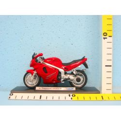 WELLY 1:18 12174 TRIUMPH SPRINT ST2002 - 2