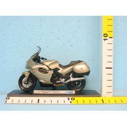 WELLY 1:18 12175 TRIUMPH TROPHY - 2