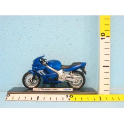 WELLY 1:18 12177 TRIUMPH TT600 - 2