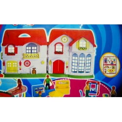 DOMEK MINI RODZINKI Z DŹWIĘKIEM -WALIZKA w pudełku - 3