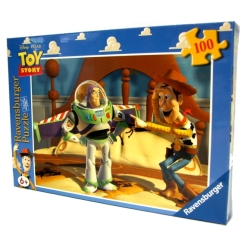 RAVENSBURGER 100 TOY STORY -CHUDY I BUZZ NA ŁÓŻKU (108824) - 1