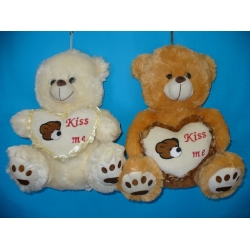 PLUSZ MIŚ 32cm Z SERCEM 'KISS ME' - 1
