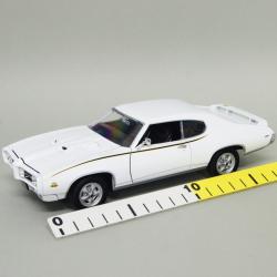WELLY 1:24 Pontiac GTO 1969 biały - 3